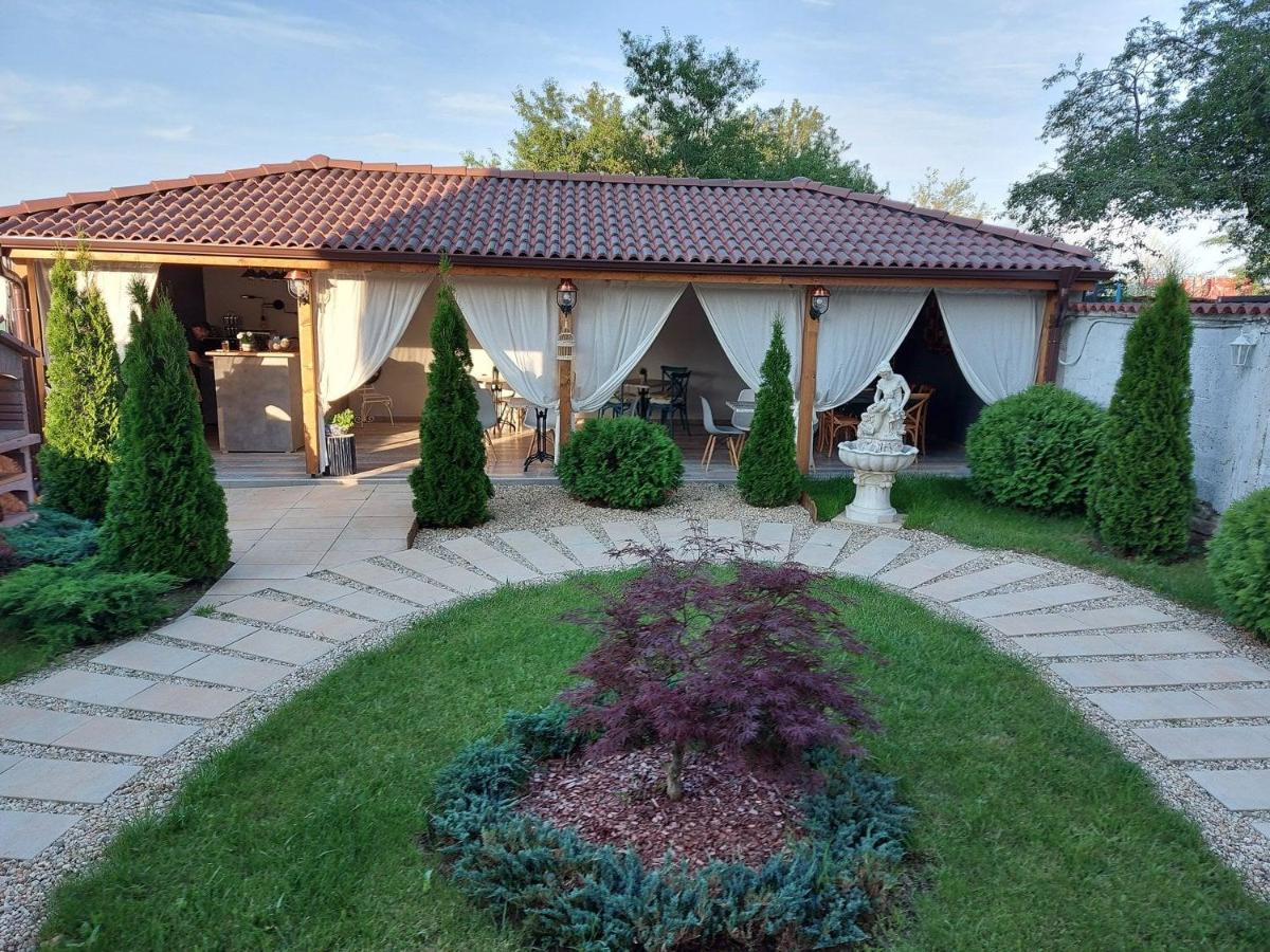 Boutique Villa Amalia Tjernomorets Exteriör bild